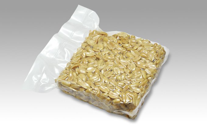 Peanut in Vacuum Pack